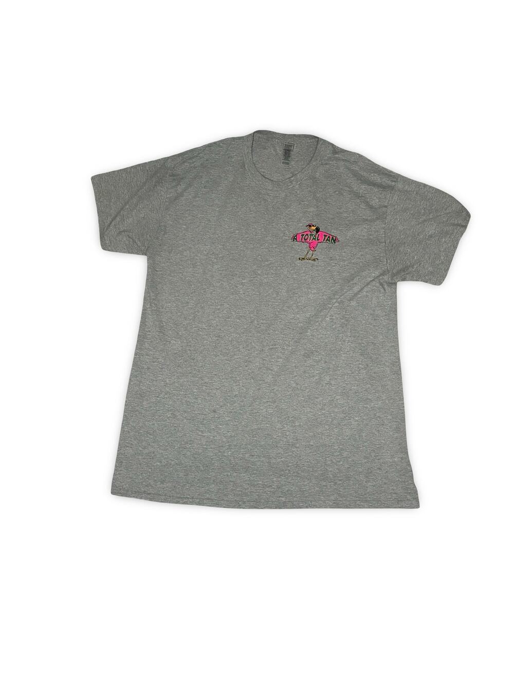 Gildan Vintage Total Tan Graphic T-Shirt – Surf Van & Flamingo Men’s L